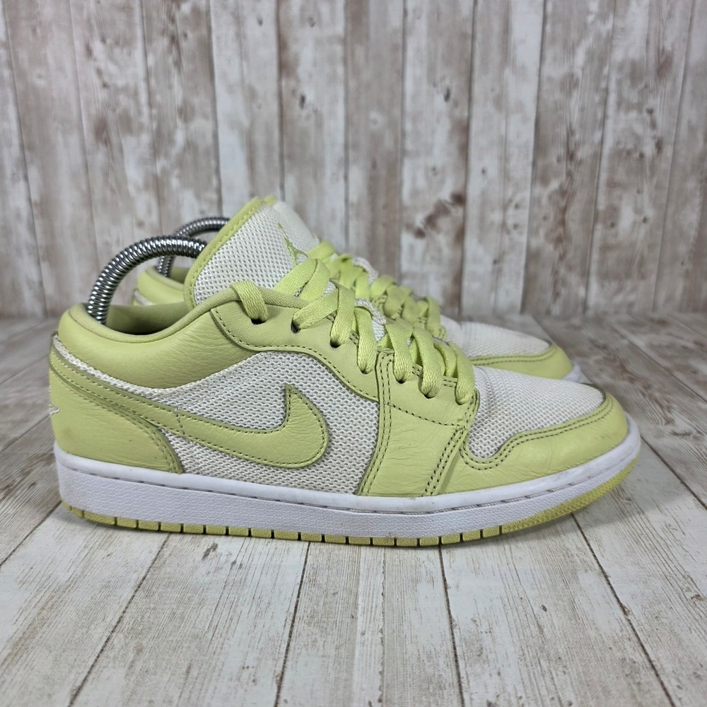 Nike Air Jordan 1 Low SE Women's Sneakers Athletic Shoes Yellow White‎ Size 8.5